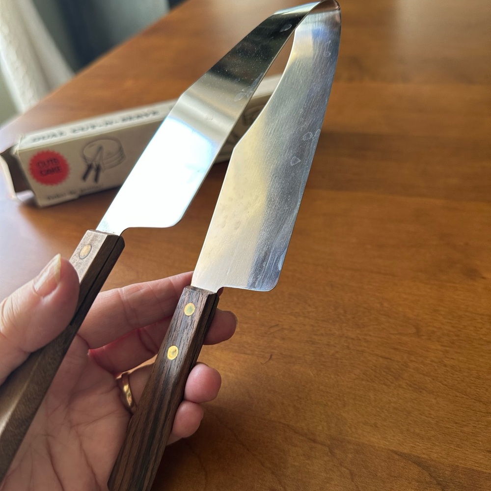 Vintage Cake And Pie Cutter